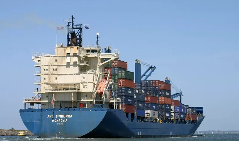 MIAMI TRADER Container Ship IMO 9251846 photo 9
