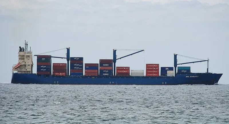 MIAMI TRADER Container Ship IMO 9251846 photo 10