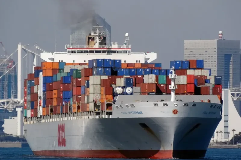 OOCL ROTTERDAM Container Ship IMO 9251999 photo 5