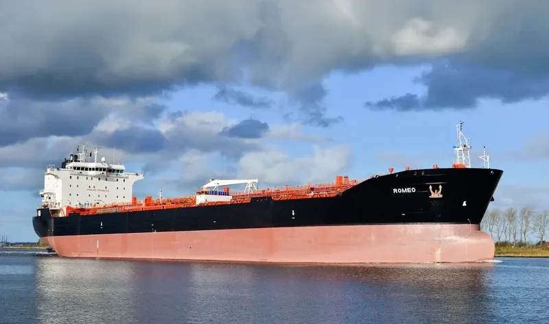 STAR Tanker IMO 9252060 photo 2