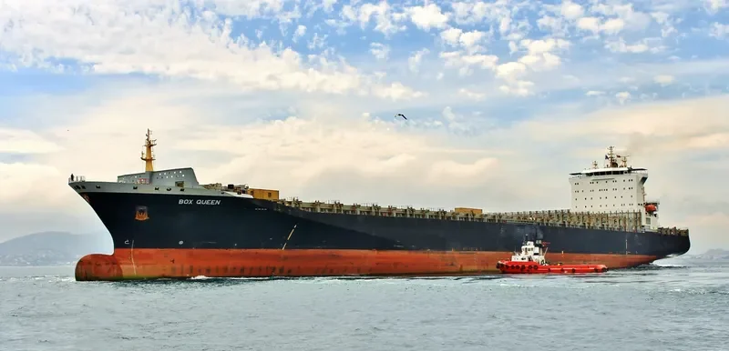 BOX QUEEN 1 Container Ship IMO 9252096 photo 5