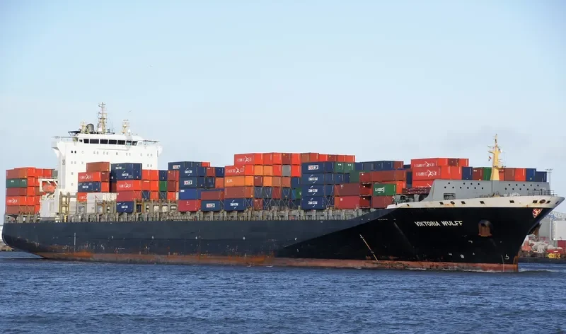 VIKTORIA WULFF Container Ship IMO 9252101 photo 5