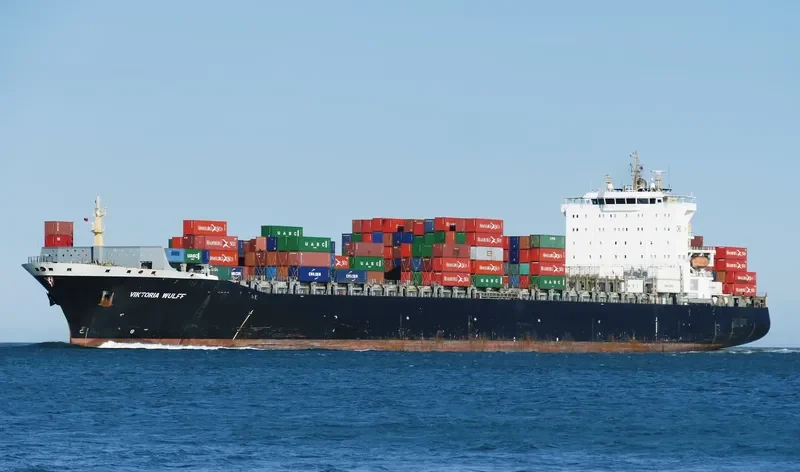 VIKTORIA WULFF Container Ship IMO 9252101 photo 10