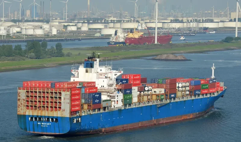 HS MOZART Container Ship IMO 9252254 photo 7