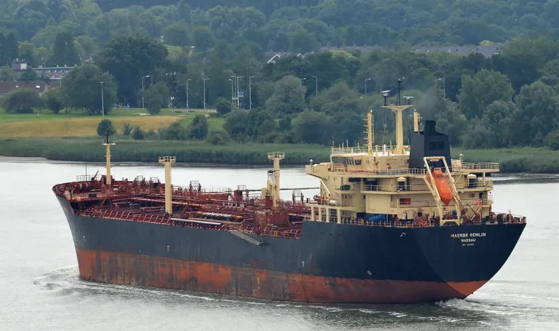 MAERSK REMLIN Tanker IMO 9252307 photo 3