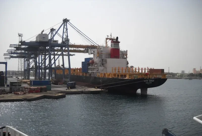 KOTA GEMAR Container Ship IMO 9252357 photo 6