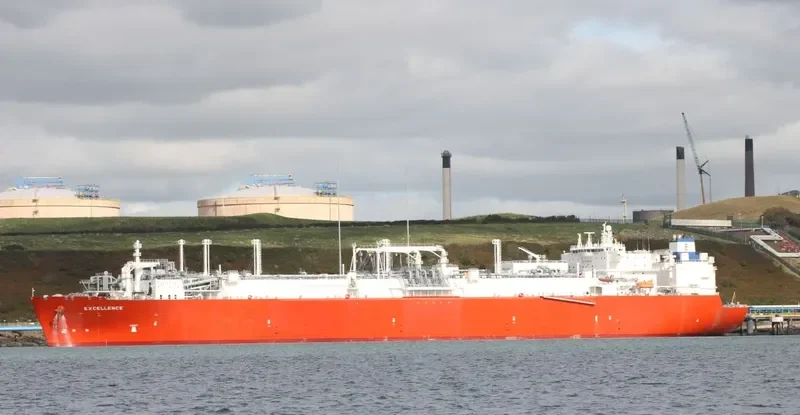 EXCELLENCE Tanker IMO 9252539 photo 8