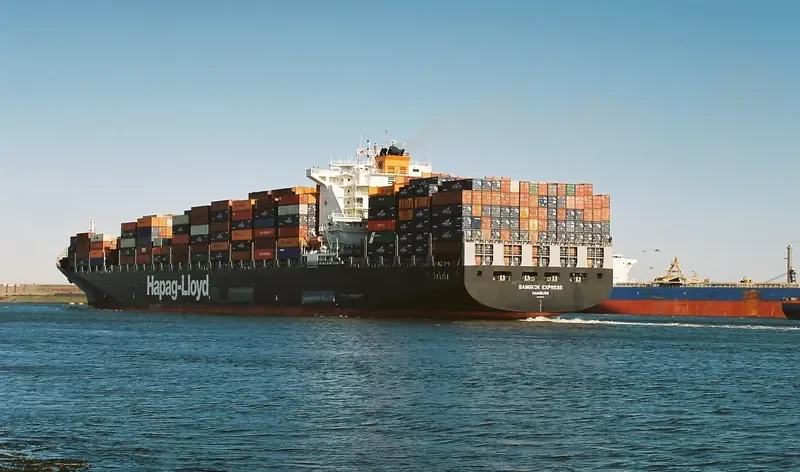 NORTHERN MAGNITUDE Container Ship IMO 9252553 photo 4