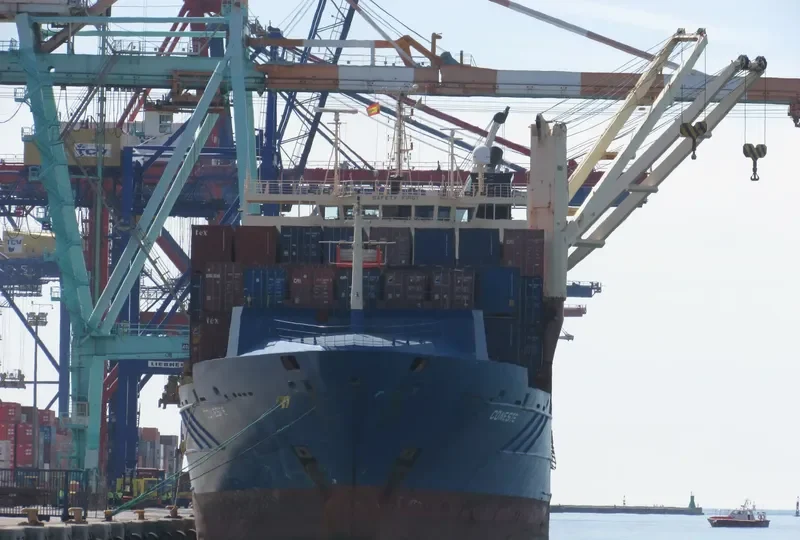 CONESTE Container Ship IMO 9252802 photo 9