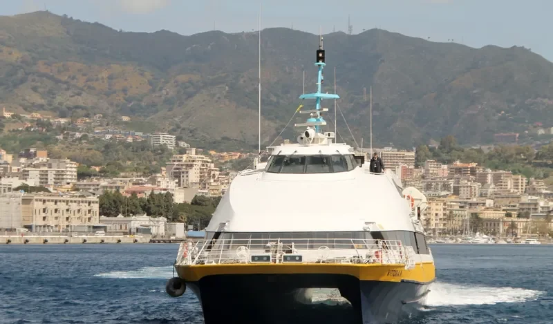 VITTORIA M Passenger Ship IMO 9252917 photo 6