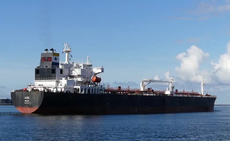 ARIEL Tanker IMO 9252955 photo 6