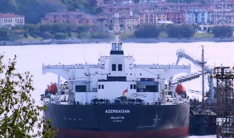 AZERBAIJAN Tanker IMO 9252979 photo 8