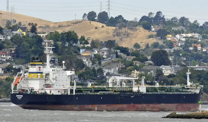 BERENIKE Tanker IMO 9253234 photo 8