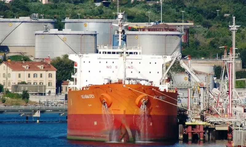 PIRAMERD Tanker IMO 9253478 photo 7