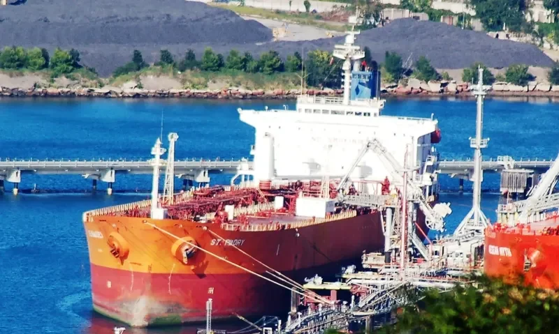 PIRAMERD Tanker IMO 9253478 photo 8