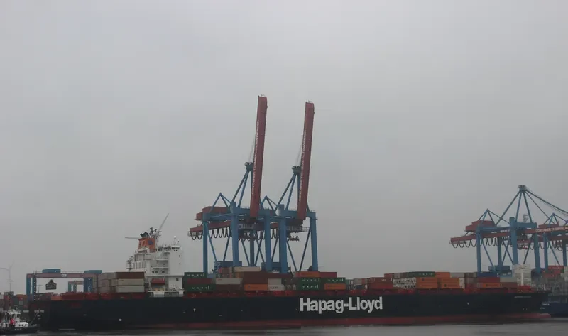 MONTREAL EXPRESS Container Ship IMO 9253741 photo 3