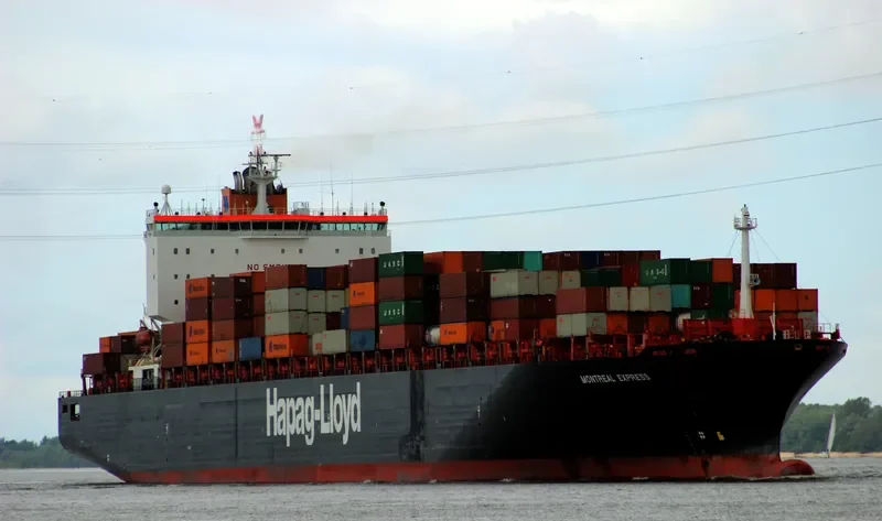 MONTREAL EXPRESS Container Ship IMO 9253741 photo 9