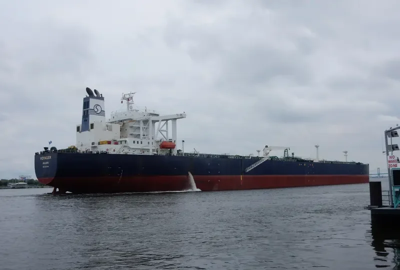 VOYAGER Tanker IMO 9253894 photo 2