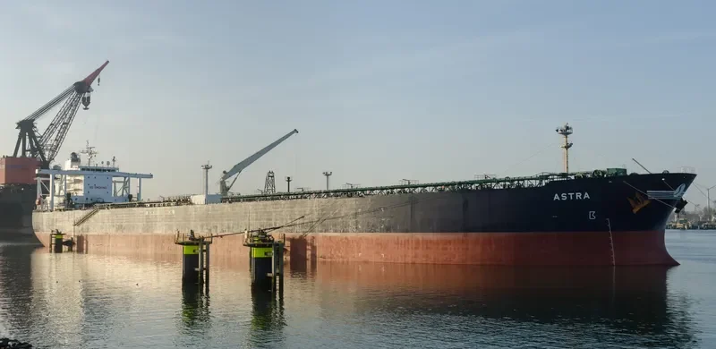 WALTZ Tanker IMO 9253909 photo 8