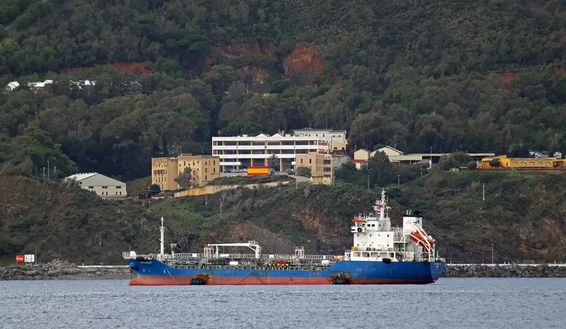 SEA DWELLER Tanker IMO 9254006 photo 5