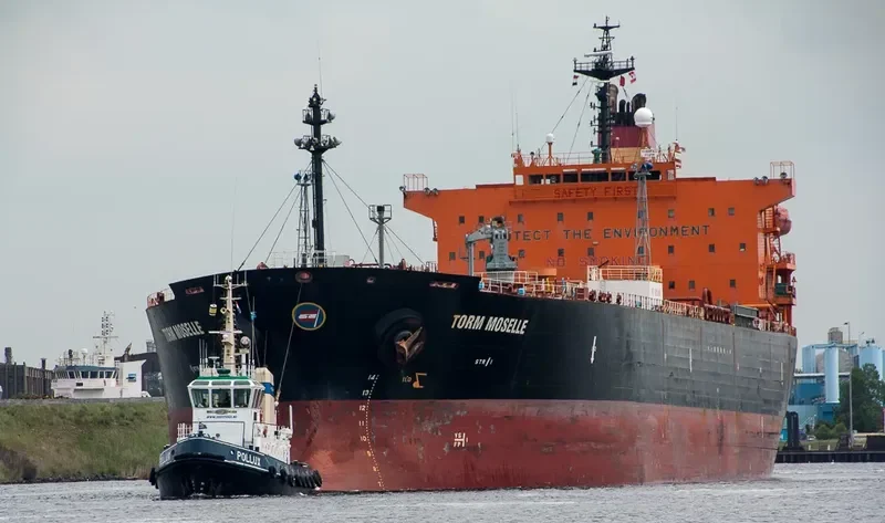 TORM MOSELLE Tanker IMO 9254240 photo 7