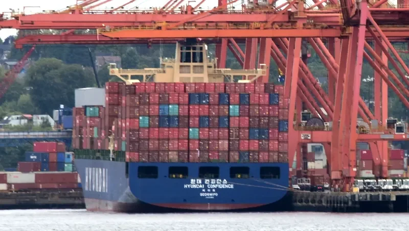 TS MUMBAI Container Ship IMO 9254848 photo 7