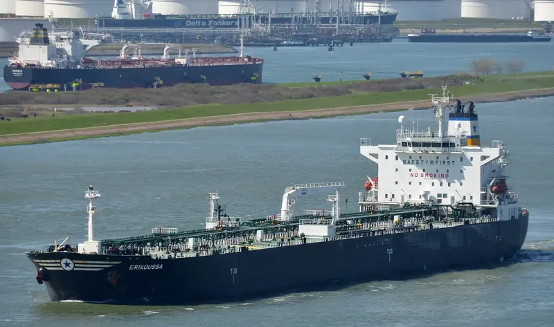 ERIKOUSSA Tanker IMO 9254850 photo 4