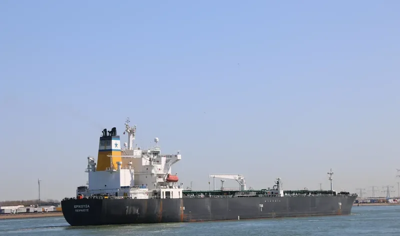 ERIKOUSSA Tanker IMO 9254850 photo 6