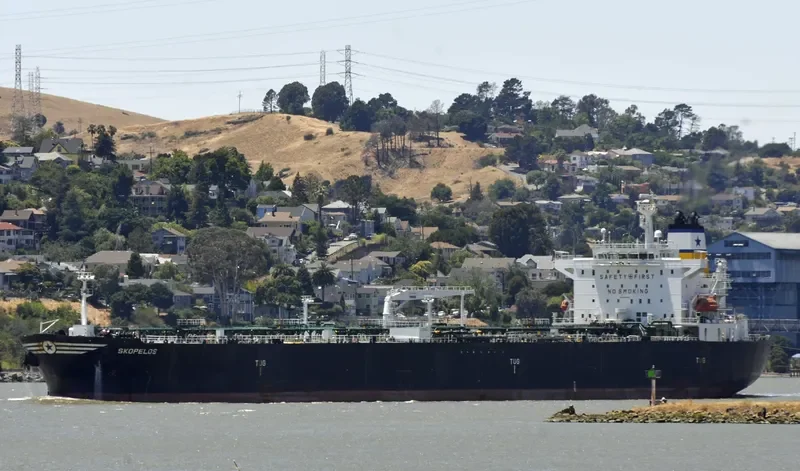 ADENA Tanker IMO 9254862 photo 4