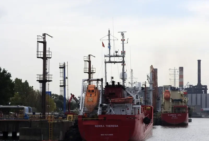 SERRA THERESA Tanker IMO 9254965 photo 3