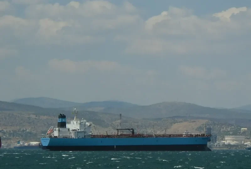 MAERSK MICHIGAN Tanker IMO 9255244 photo 2