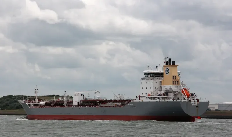 ANDREY PERVOZVANNIY Tanker IMO 9255268 photo 9