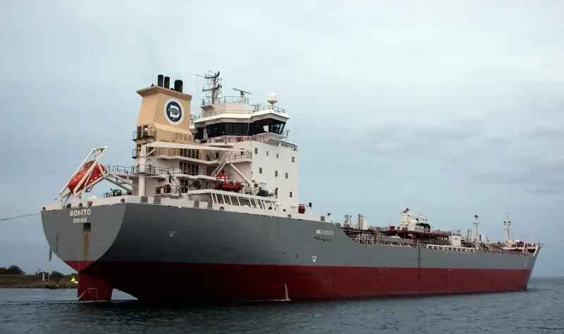 NP DIKSON Tanker IMO 9255270 photo 4
