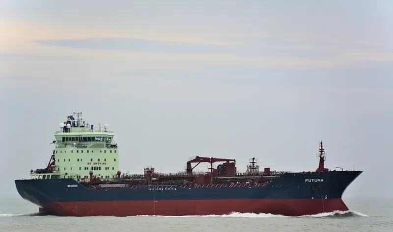 FUTURA Tanker IMO 9255282 photo 3