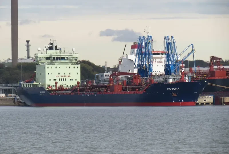 FUTURA Tanker IMO 9255282 photo 8