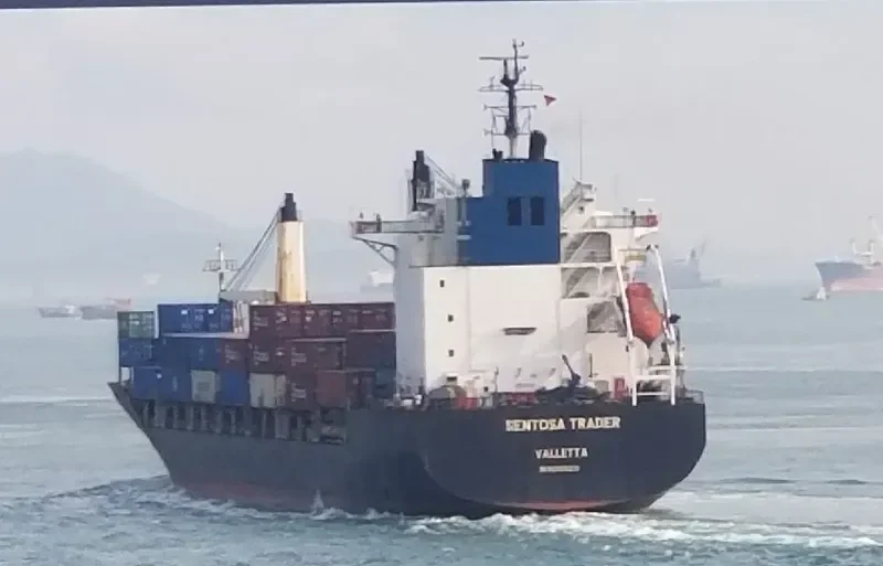 SENTOSA TRADER Container Ship IMO 9255529 photo 4