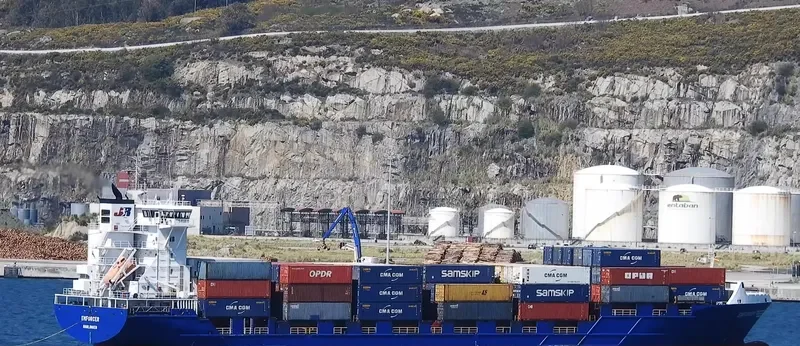 ENFORCER Container Ship IMO 9255737 photo 5