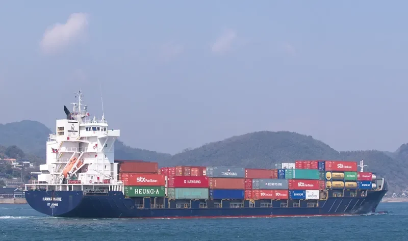 HERMANN SCHEPERS Container Ship IMO 9255751 photo 6
