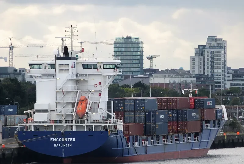 ENCOUNTER Container Ship IMO 9255775 photo 6