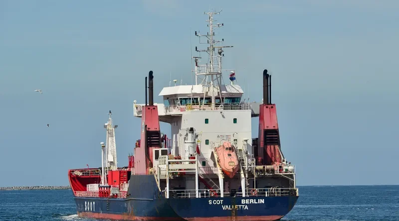 SCOT BERLIN Tanker IMO 9255804 photo 2
