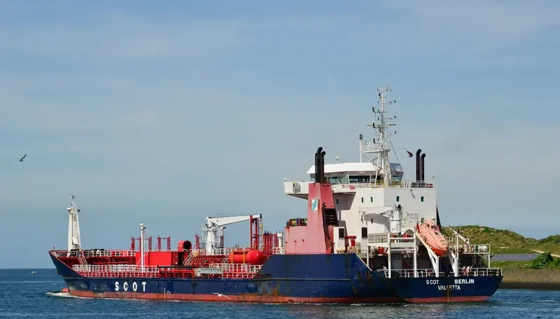 SCOT BERLIN Tanker IMO 9255804 photo 3