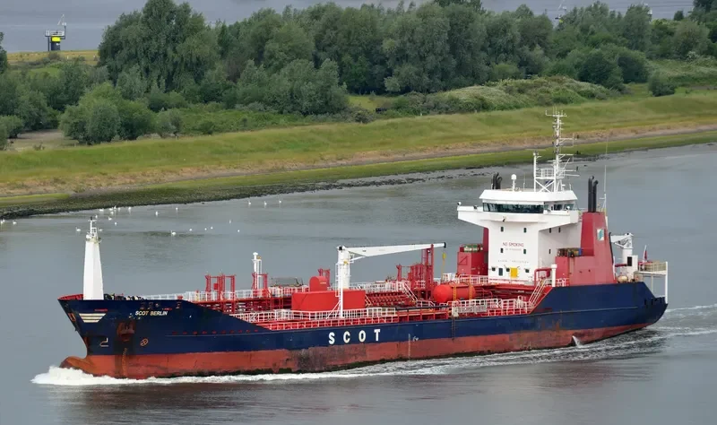 SCOT BERLIN Tanker IMO 9255804 photo 7