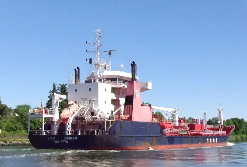 SCOT BERLIN Tanker IMO 9255804 photo 8