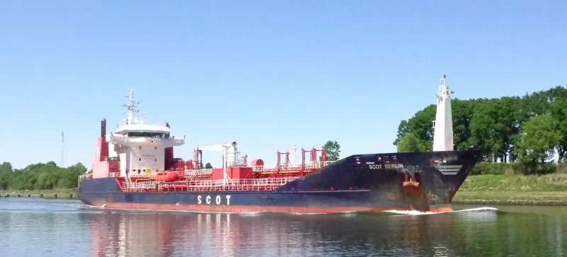 SCOT BERLIN Tanker IMO 9255804 photo 9