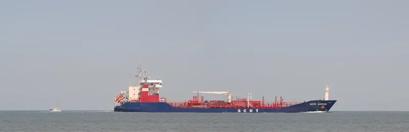 SCOT BAYERN Tanker IMO 9255828 photo 4