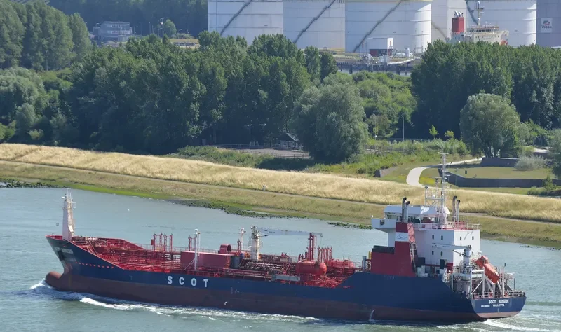 SCOT BAYERN Tanker IMO 9255828 photo 5