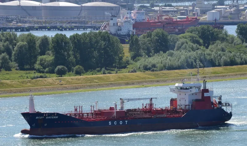 SCOT BAYERN Tanker IMO 9255828 photo 6