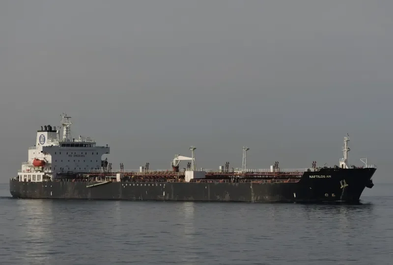 NAFTILOS AN Tanker IMO 9255842 photo 8
