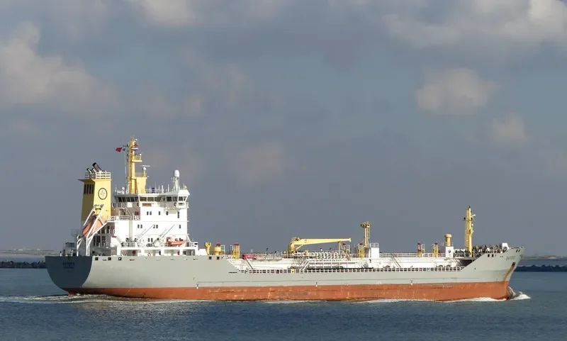 EKFORS Tanker IMO 9255878 photo 3