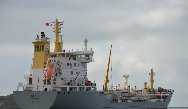 EKFORS Tanker IMO 9255878 photo 6